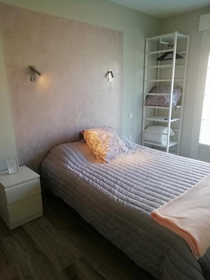 Le Merle Blanc Louchats Otel Dış mekan fotoğraf
