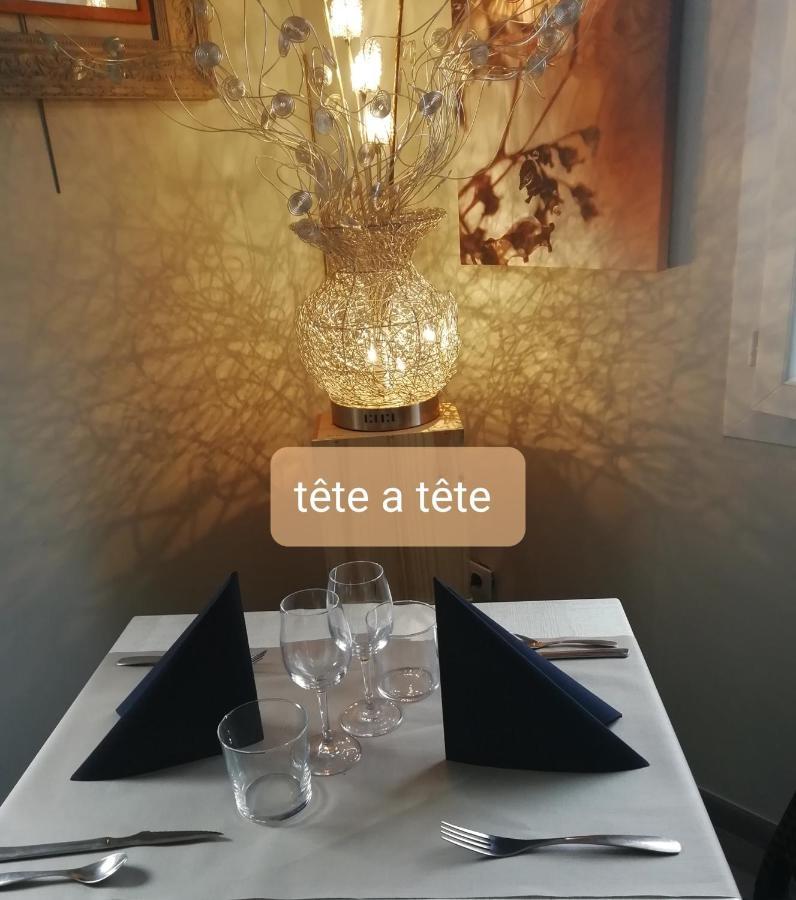 Le Merle Blanc Louchats Otel Dış mekan fotoğraf