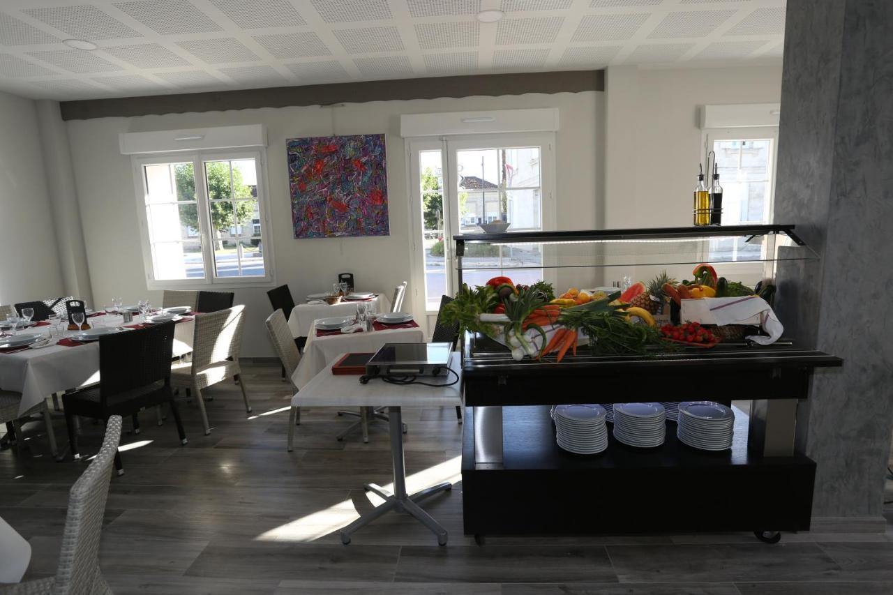 Le Merle Blanc Louchats Otel Dış mekan fotoğraf
