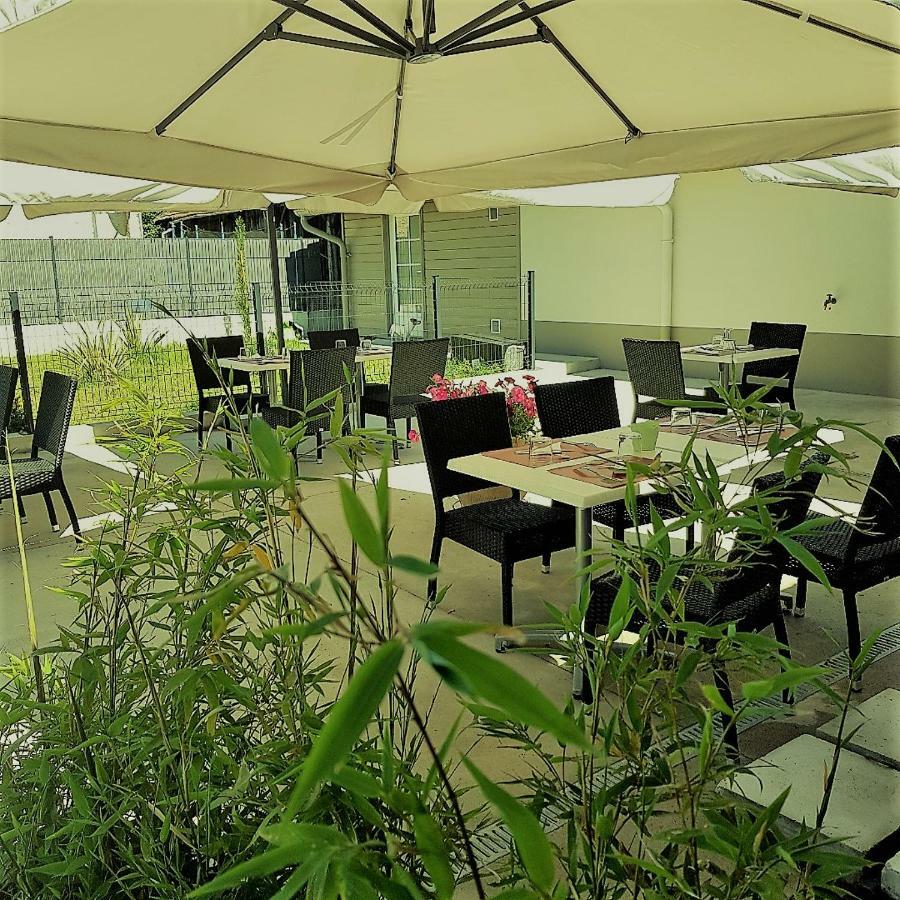 Le Merle Blanc Louchats Otel Dış mekan fotoğraf